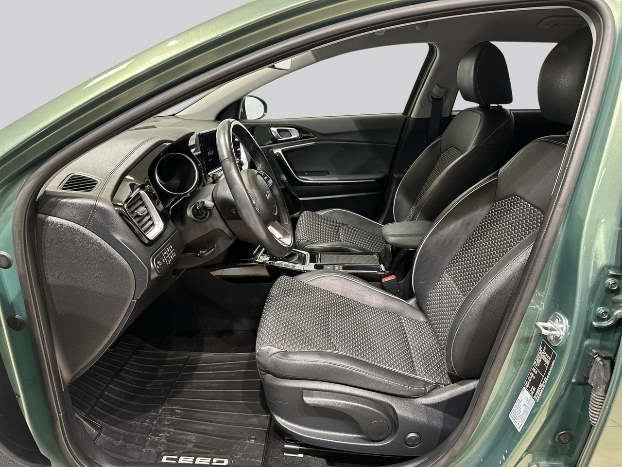 Kia Ceed 2024, bild 7/10