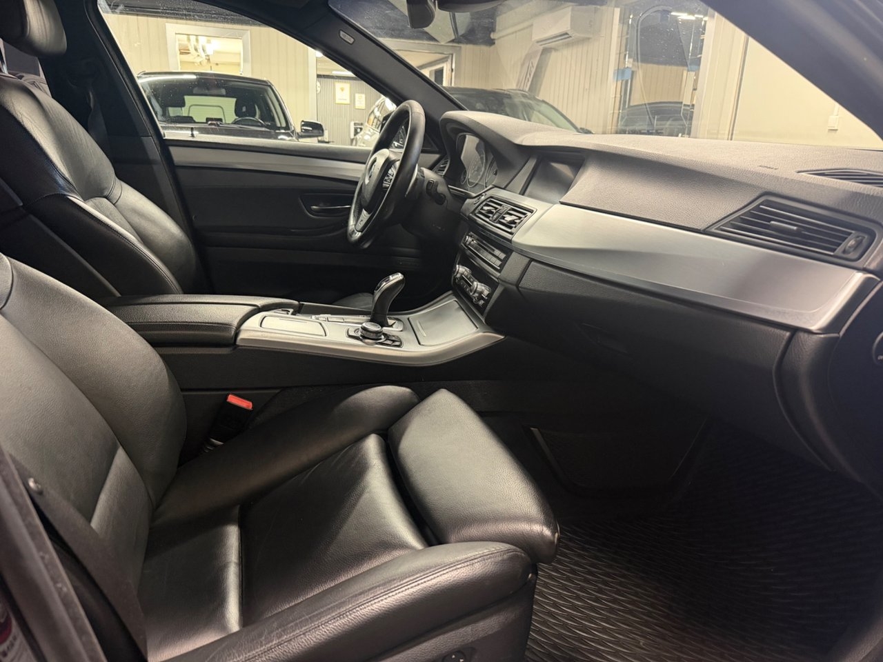 BMW 535 2011, kuva 5/10