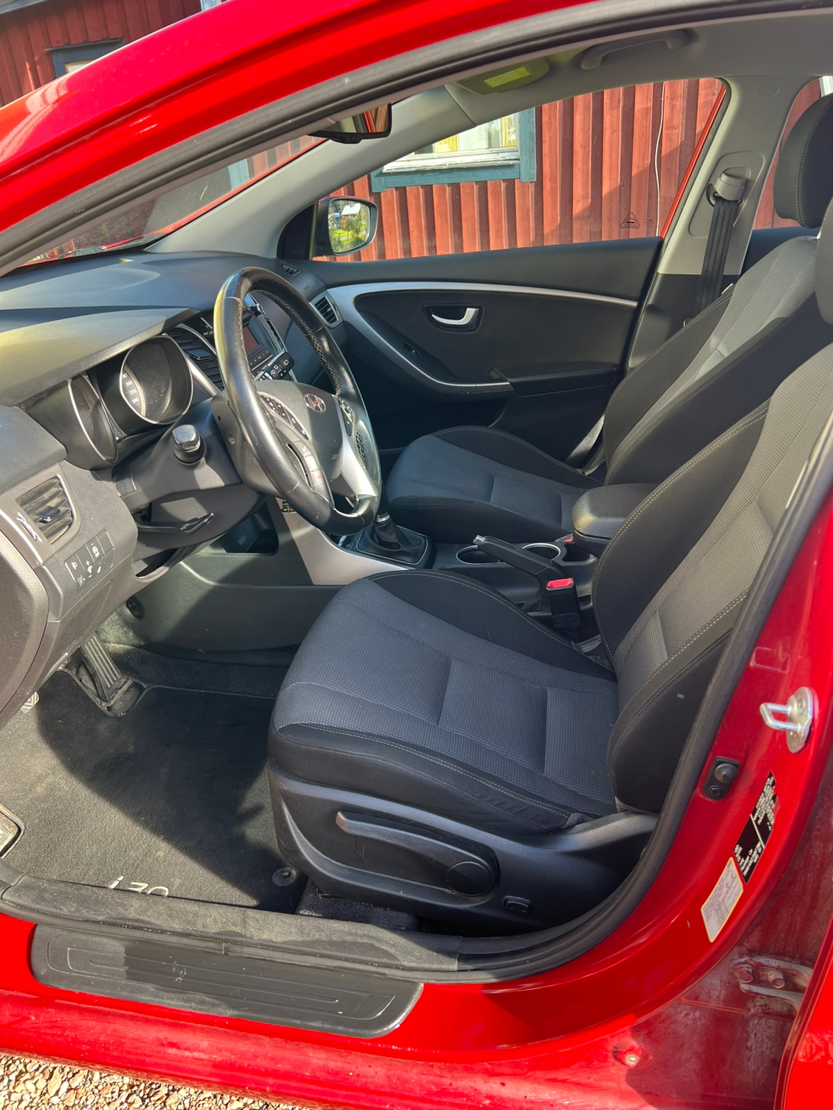 Hyundai i30 5-dörrar 1.6 CRDi Manuell 2016, bild 4/10