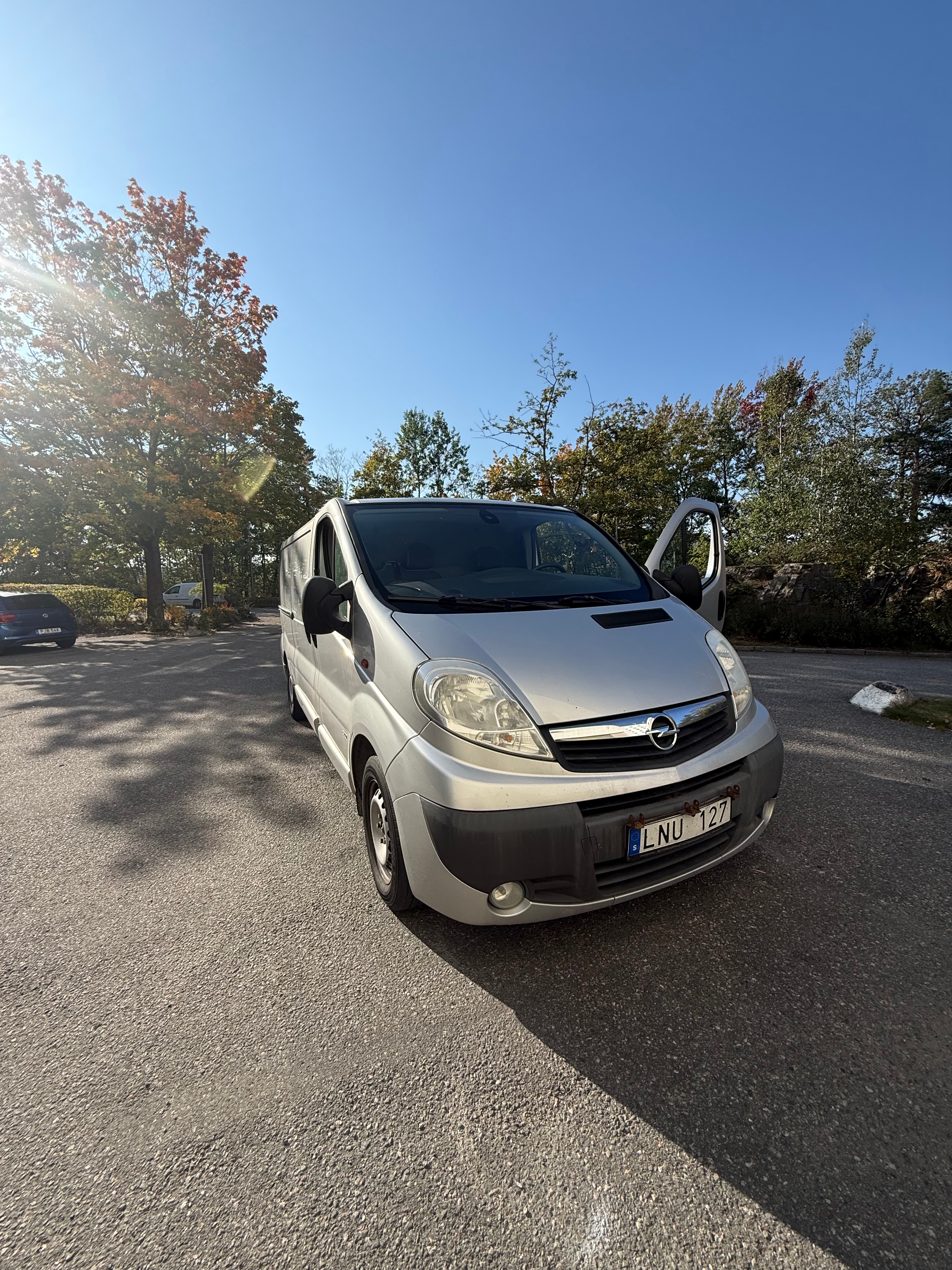 Opel Vivaro 2011, kuva 7/7