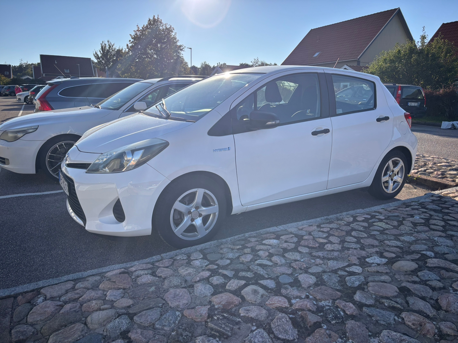 Toyota Yaris Hybrid e-CVT 2012, kuva 3/5