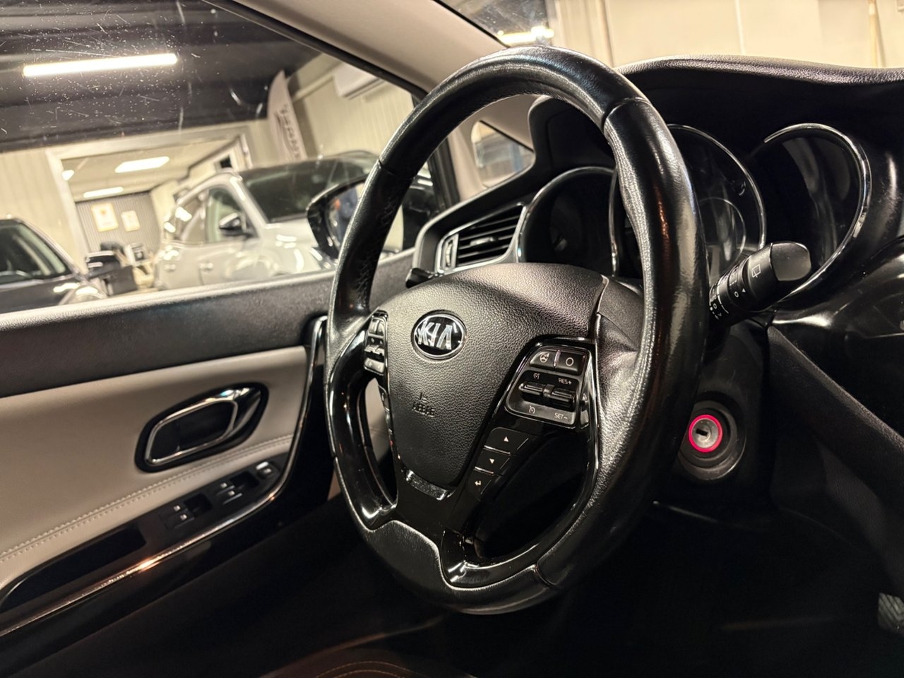 Kia Ceed 1.6 CRDi EX Comfort 110hk 2015, bild 6/10