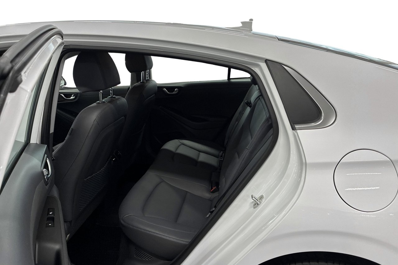Hyundai Ioniq Hybrid 1.6 DCT 2017, photo 7/10