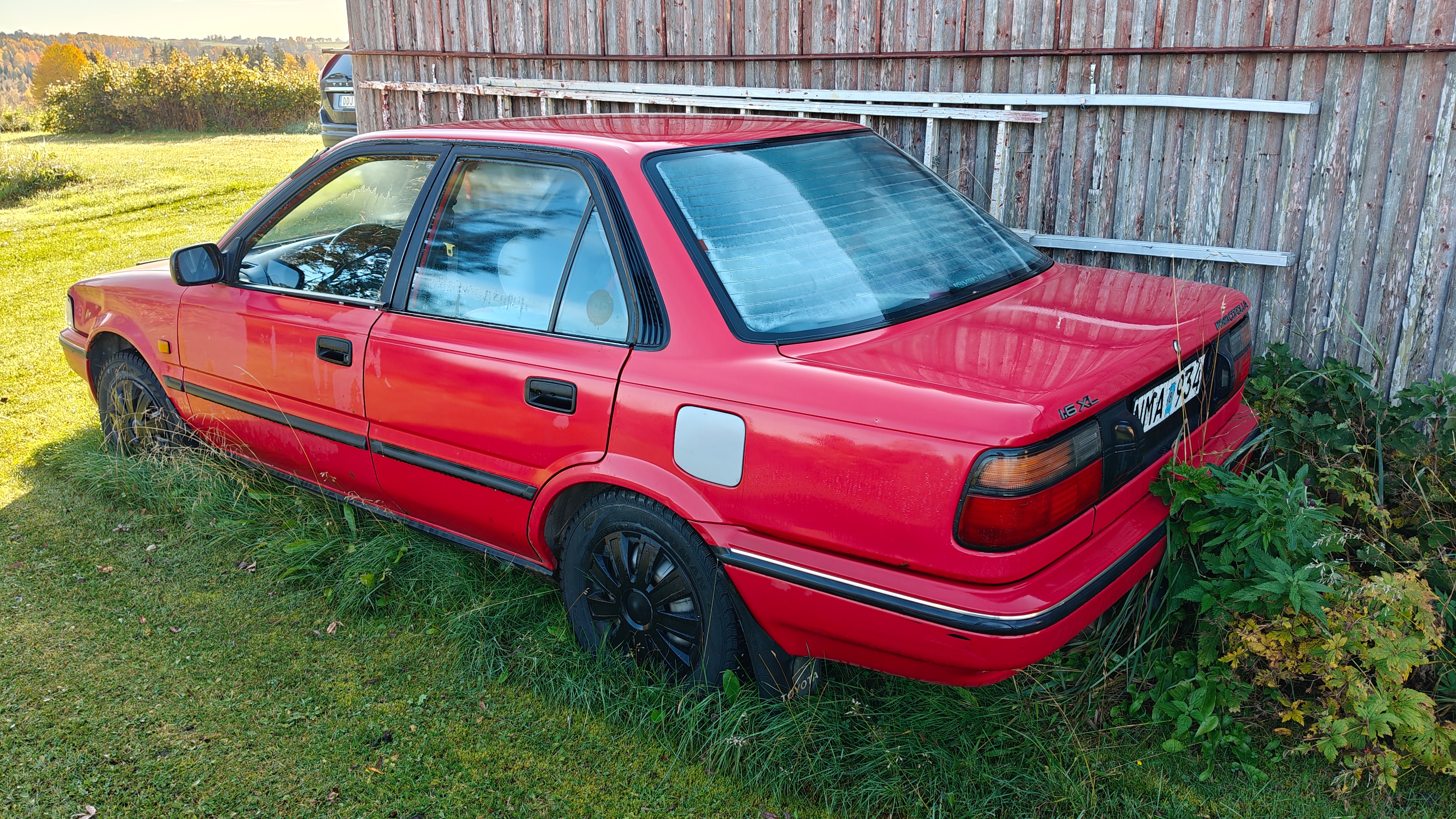 Toyota Corolla Sedan 1.6 Manuell 1988, bild 2/2