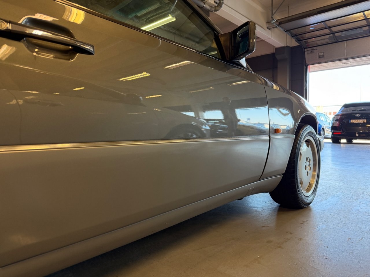 Mercedes-Benz 300 1990, kuva 7/10