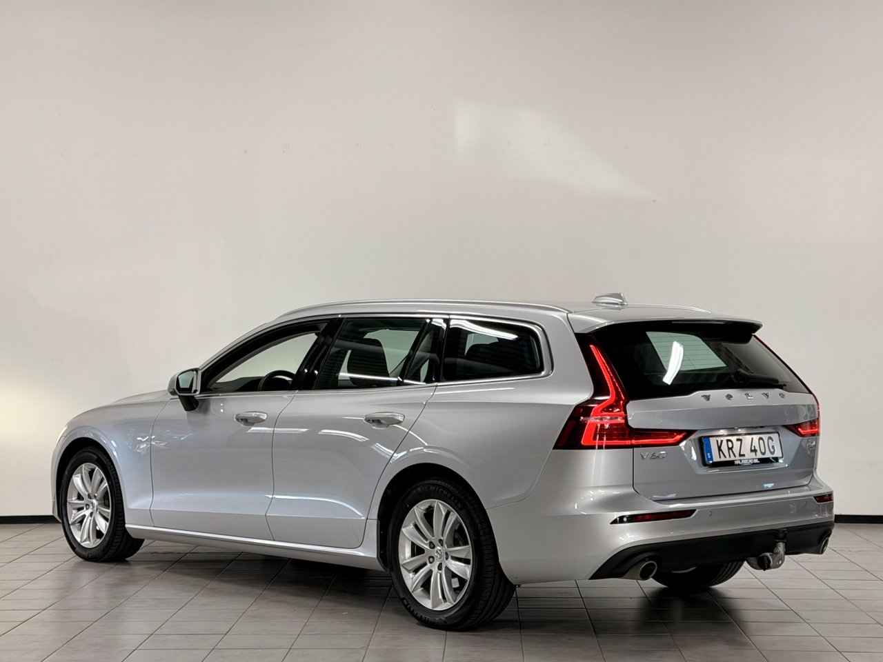 Volvo V60 D4 Geartronic 190hk 2021, bild 7/10