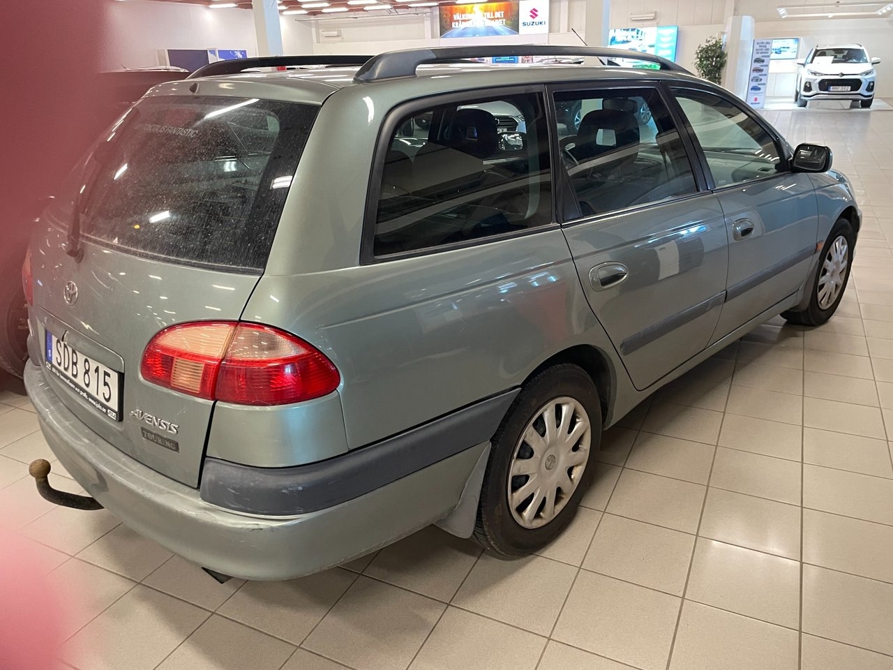 Toyota Avensis 1,8 VVT-I Automat 2000, bild 4/5