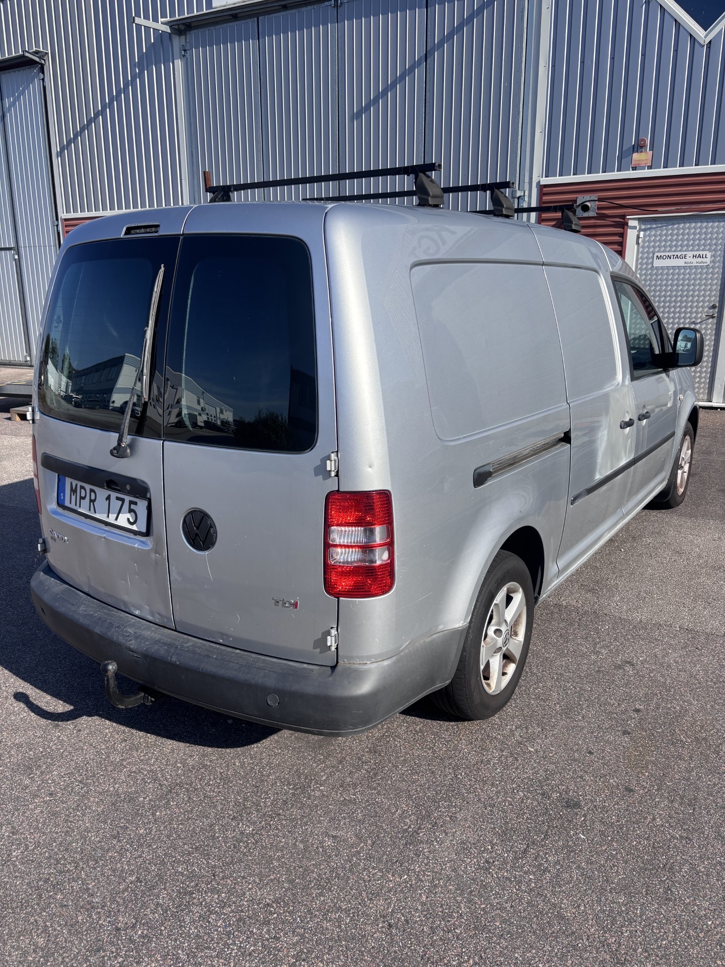 Volkswagen Caddy Maxi 2011, kuva 2/6