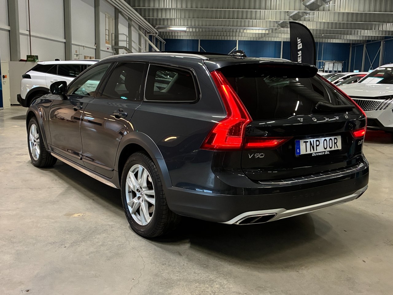Volvo V90 Cross Country 2019, photo 5/10