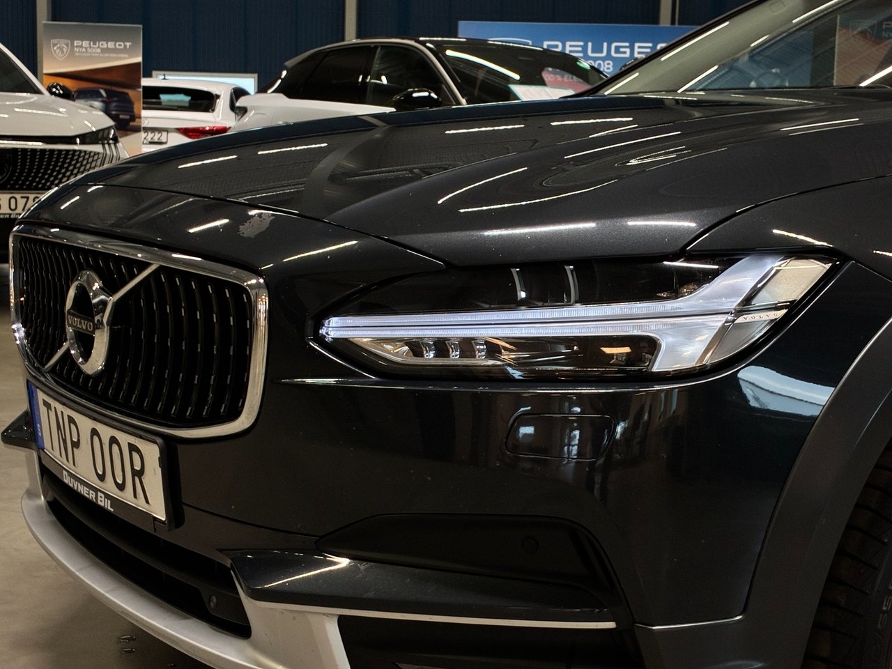 Volvo V90 Cross Country 2019, photo 7/10