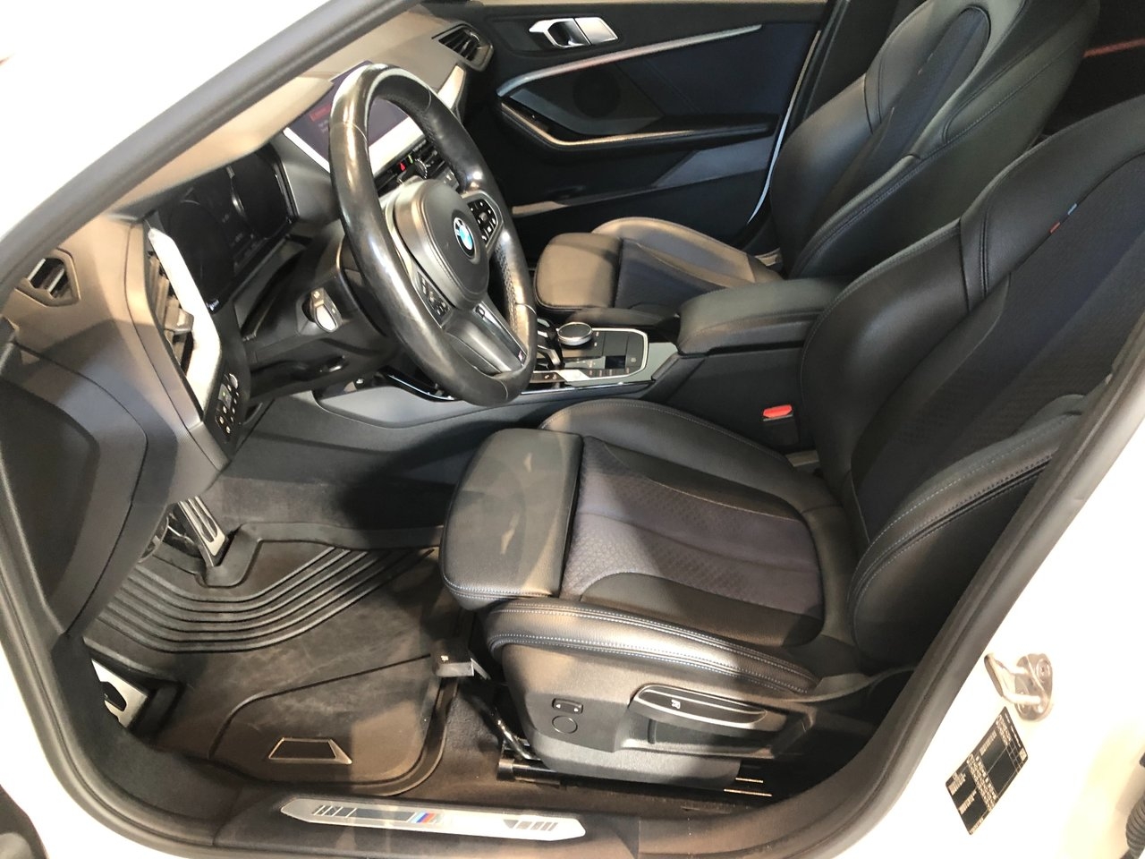 BMW 118 d M Sport 2020, bild 7/9