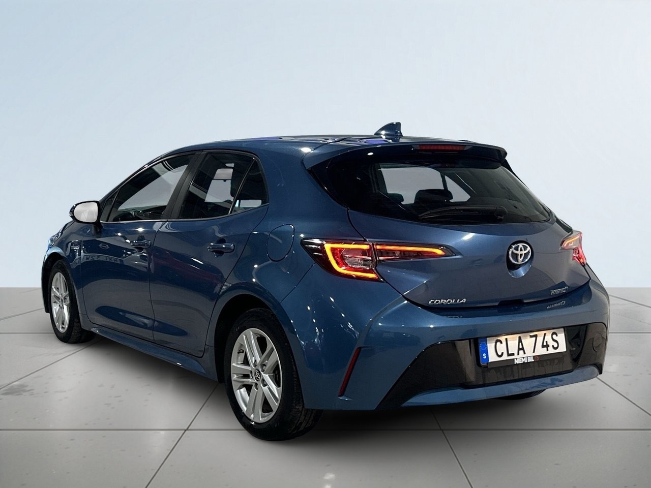 Toyota Corolla Hybrid e-CVT Active 2020, photo 5/10