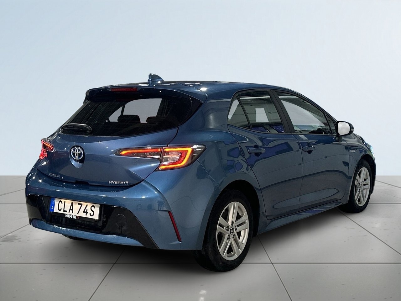 Toyota Corolla Hybrid e-CVT Active 2020, photo 6/10