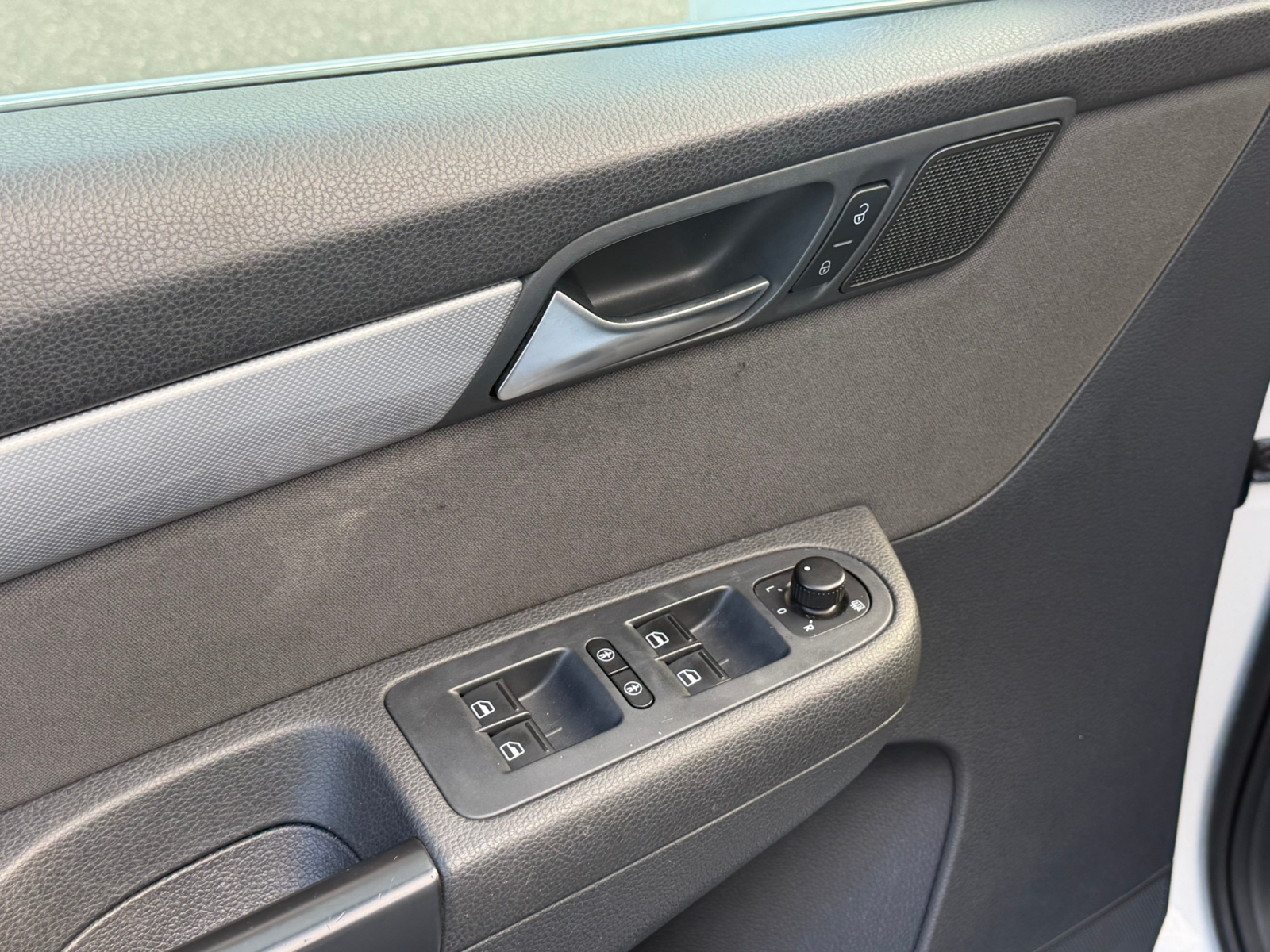 Volkswagen Sharan 2012, photo 5/10