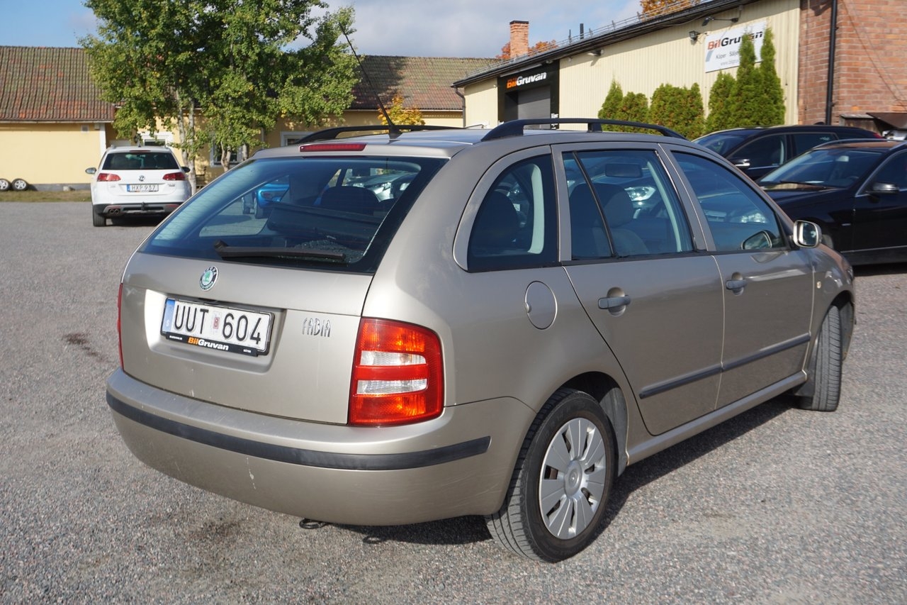 Skoda Fabia Kombi 1.2 / 1 ägare 2004, bild 3/7