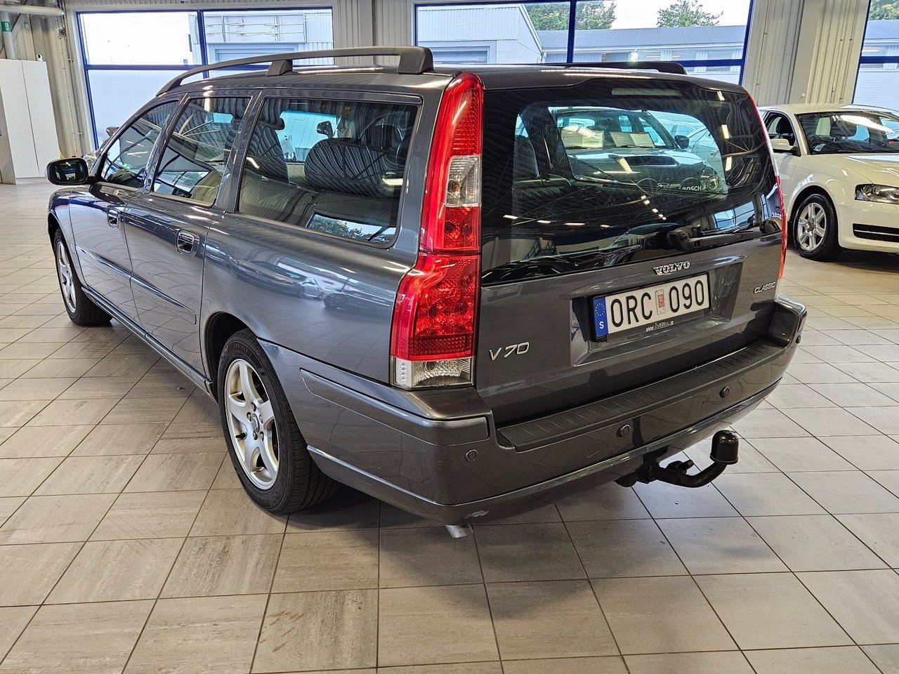 Volvo V70 2.4 Classic, Momentum Euro 4 2008, bild 2/10