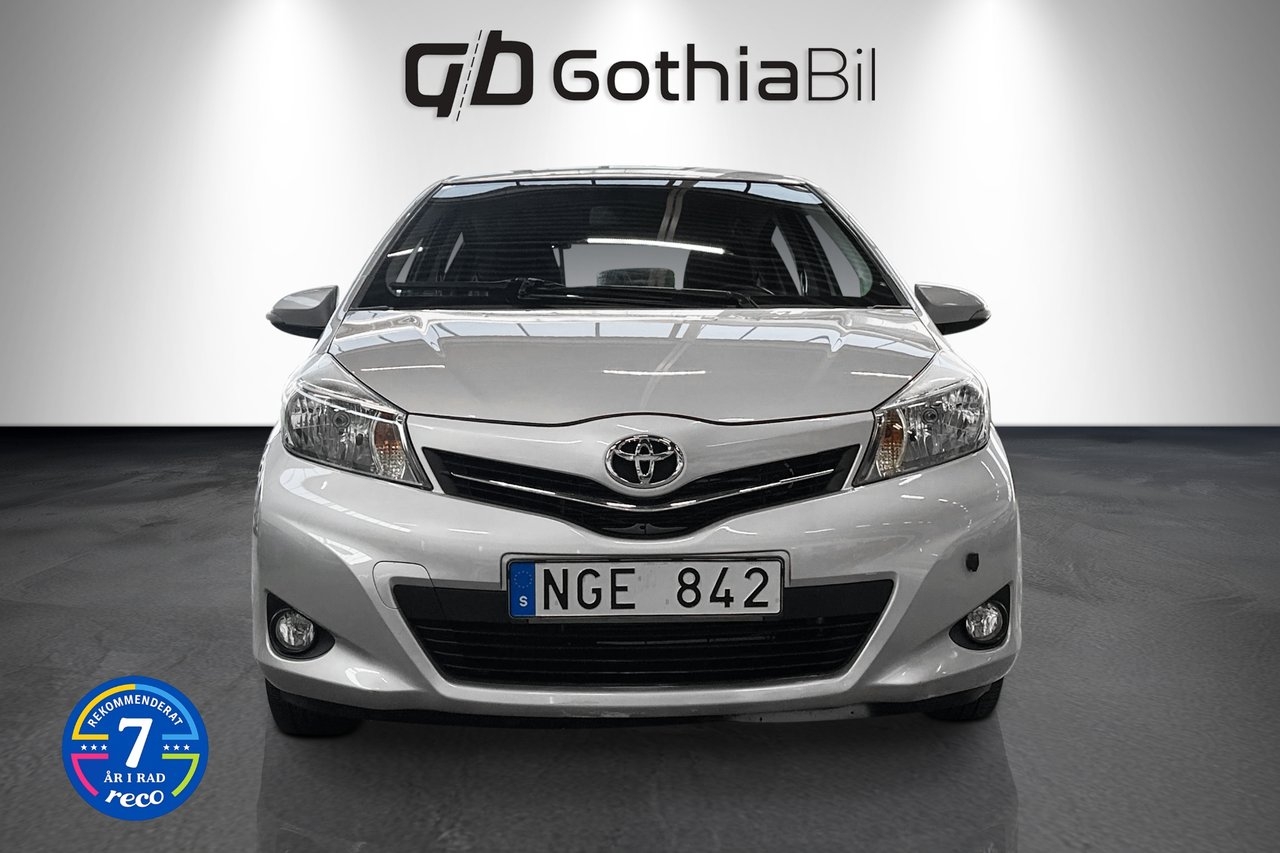Toyota Yaris 2013, bild 2/10