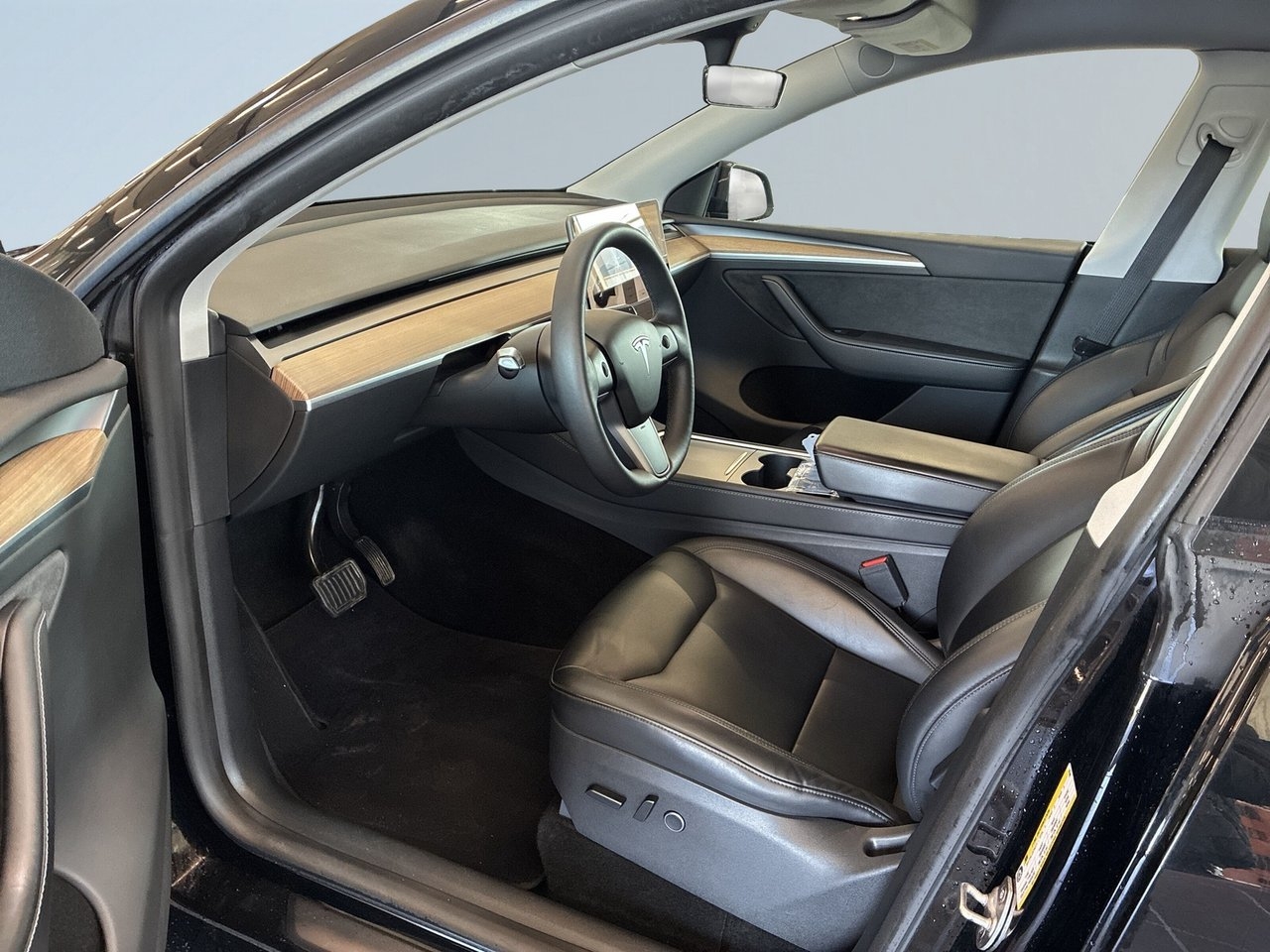 Tesla Model Y 2023, bild 7/10