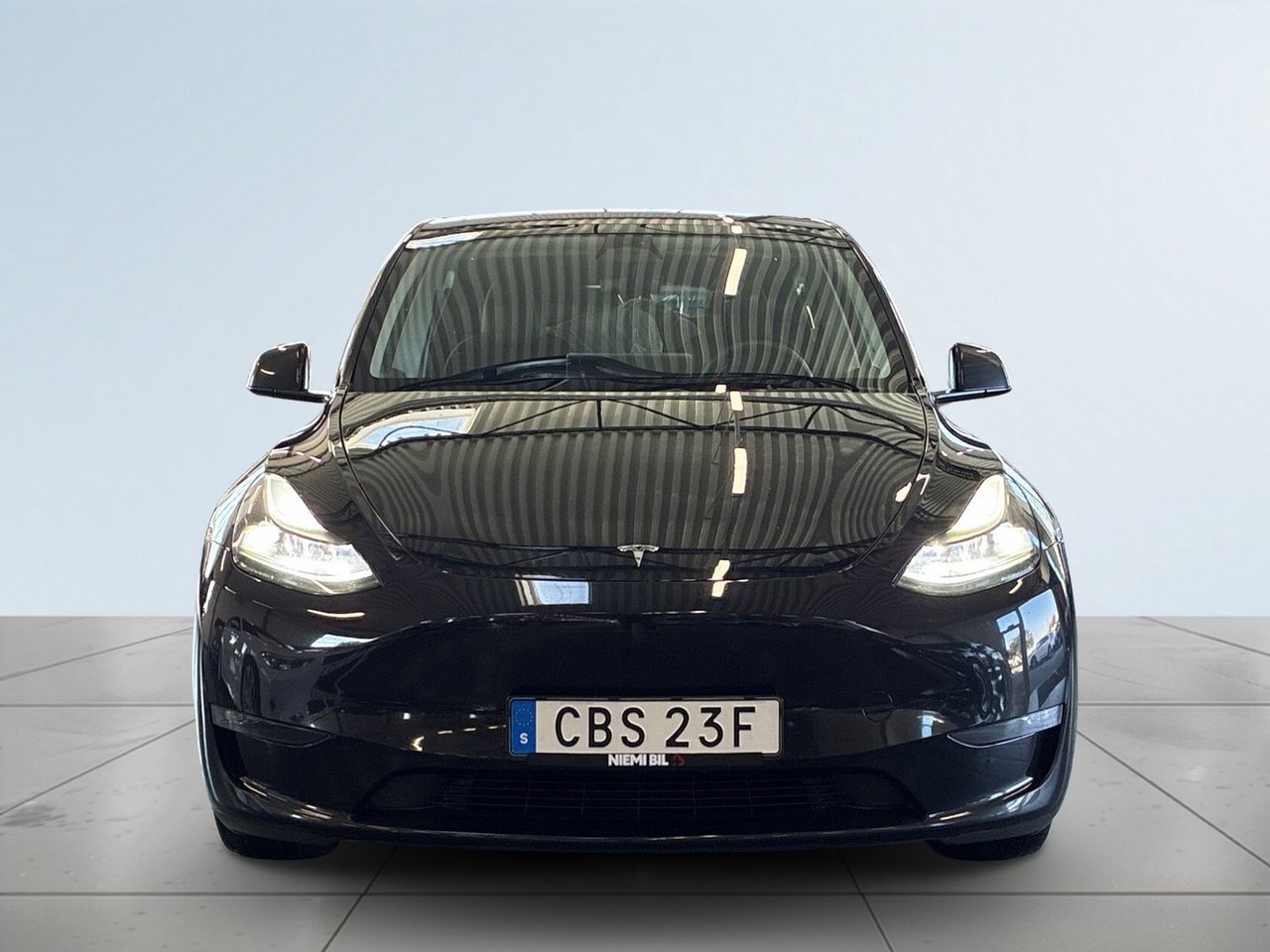 Tesla Model Y 2023, bild 2/10