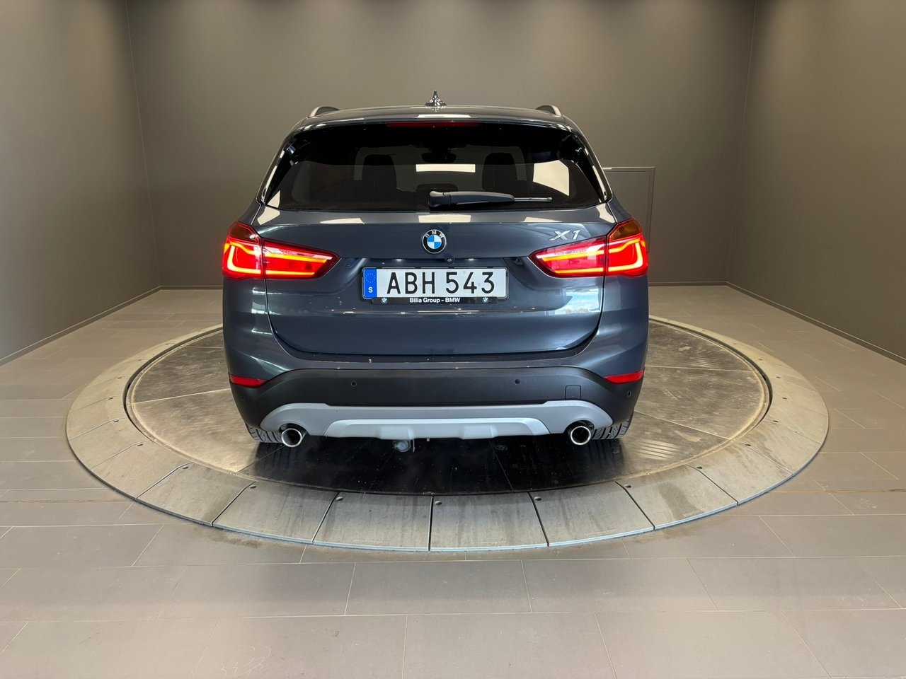 BMW X1 xDrive20d Steptronic xLine Euro 6 2017, photo 4/10