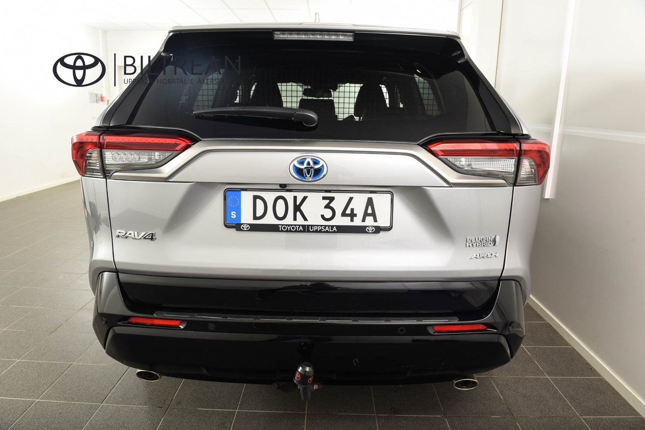 Toyota RAV4 2023, photo 2/10