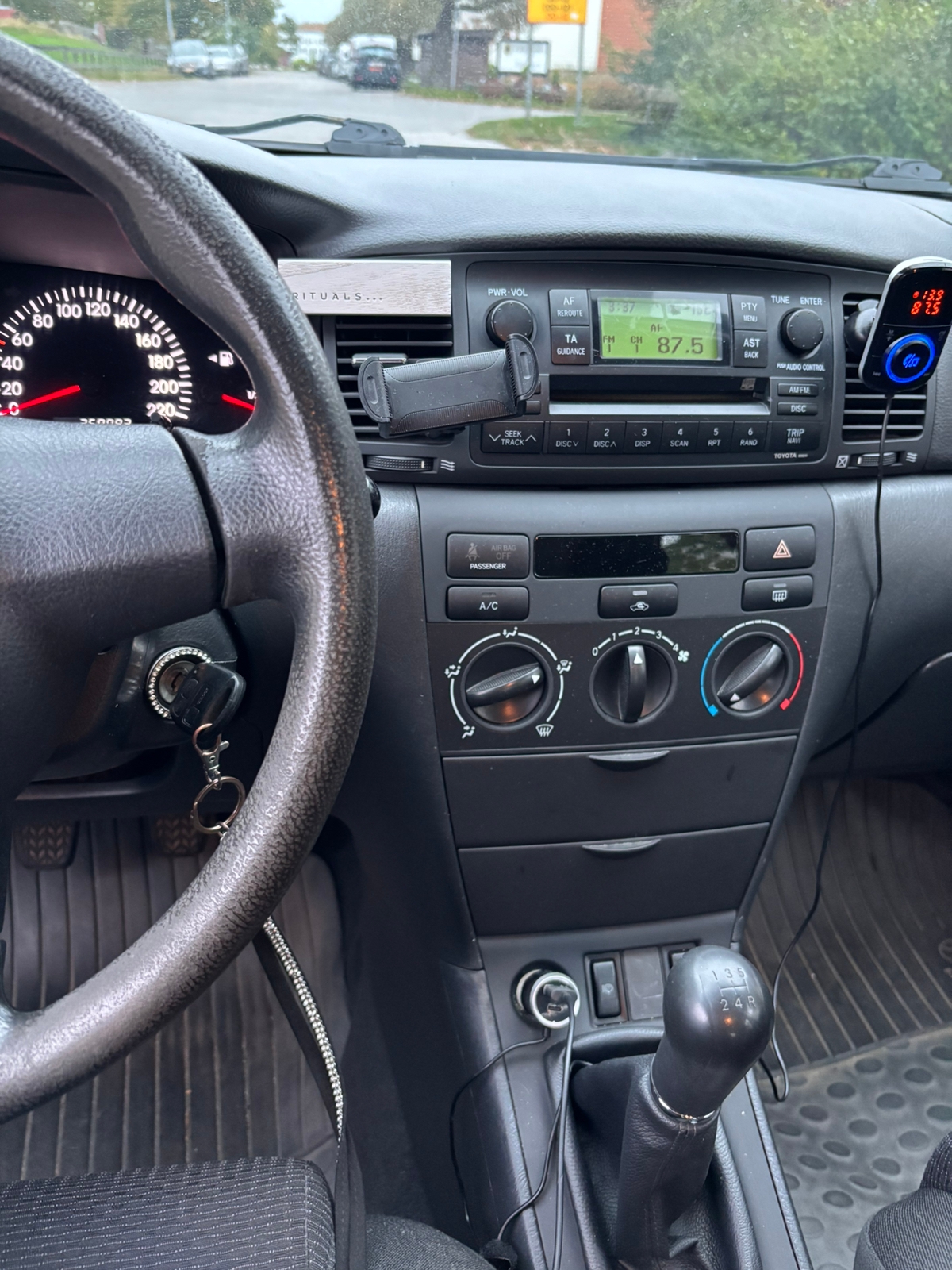 Toyota Corolla 2006, bild 4/9