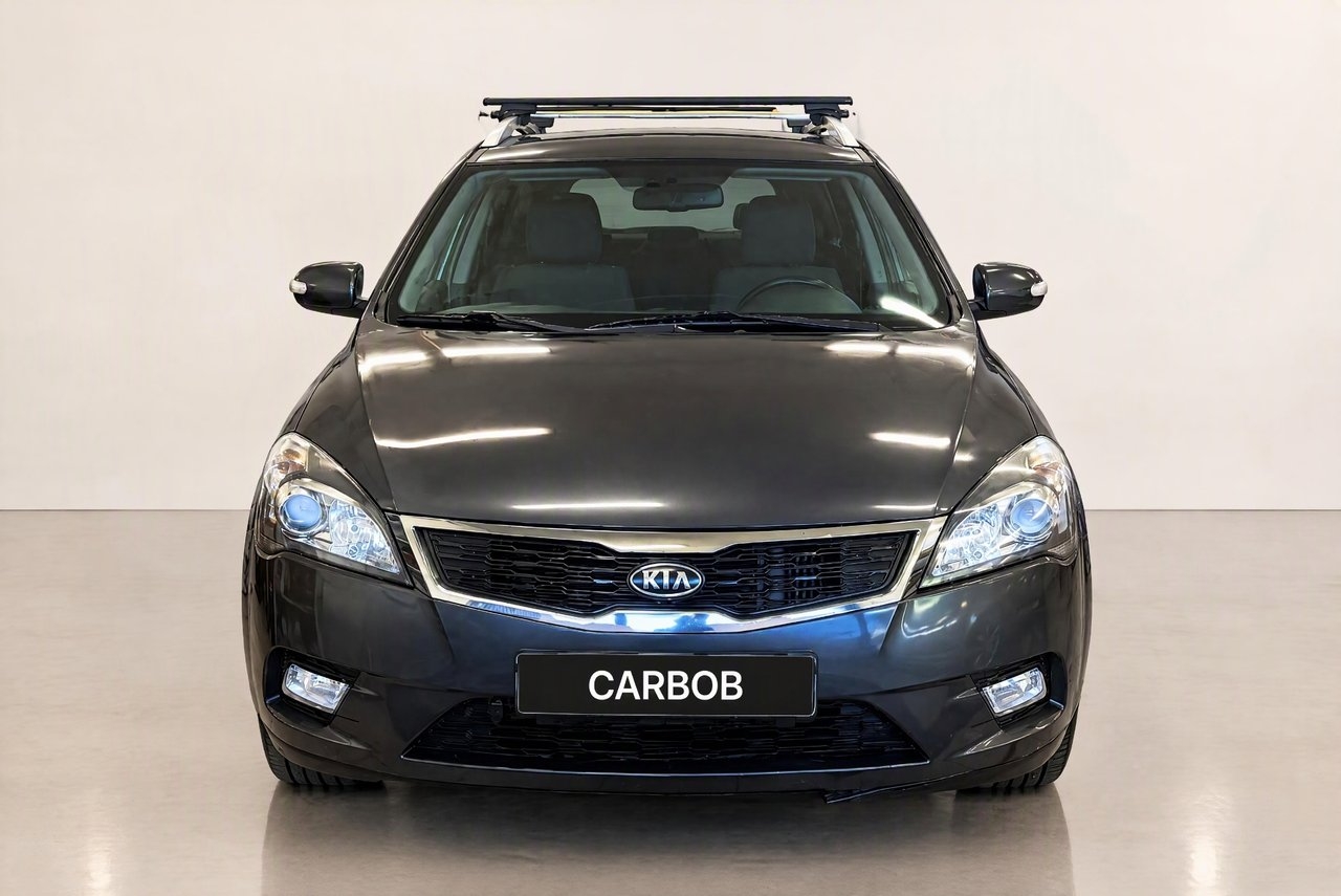 Kia Ceed cee'd_sw 1.6 CRDi ECO Euro 5 2011, bild 2/10