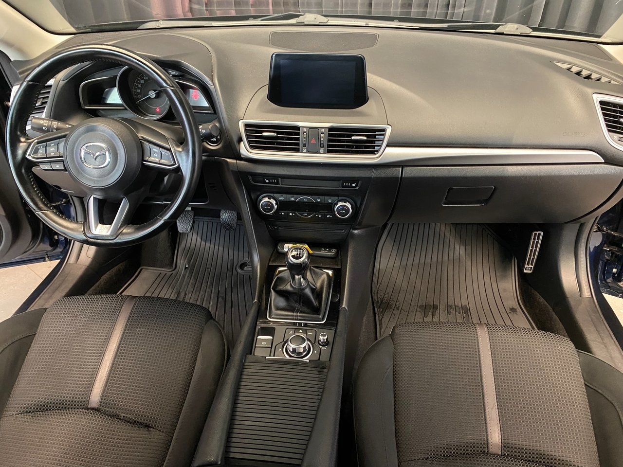 Mazda 3 Sport 2.0 SKYACTIV-G 2017, kuva 6/10