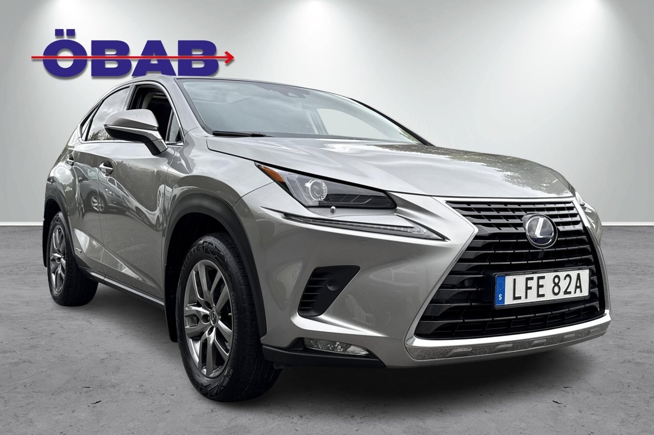 Lexus NX 300h AWD 2.5 E-CVT Executive 2020, photo 3/10