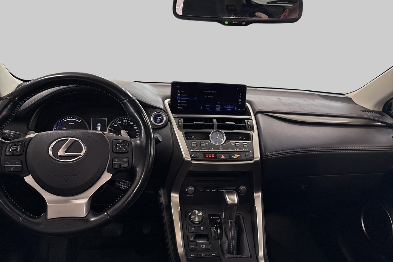 Lexus NX 300h AWD 2.5 E-CVT Executive 2020, photo 7/10