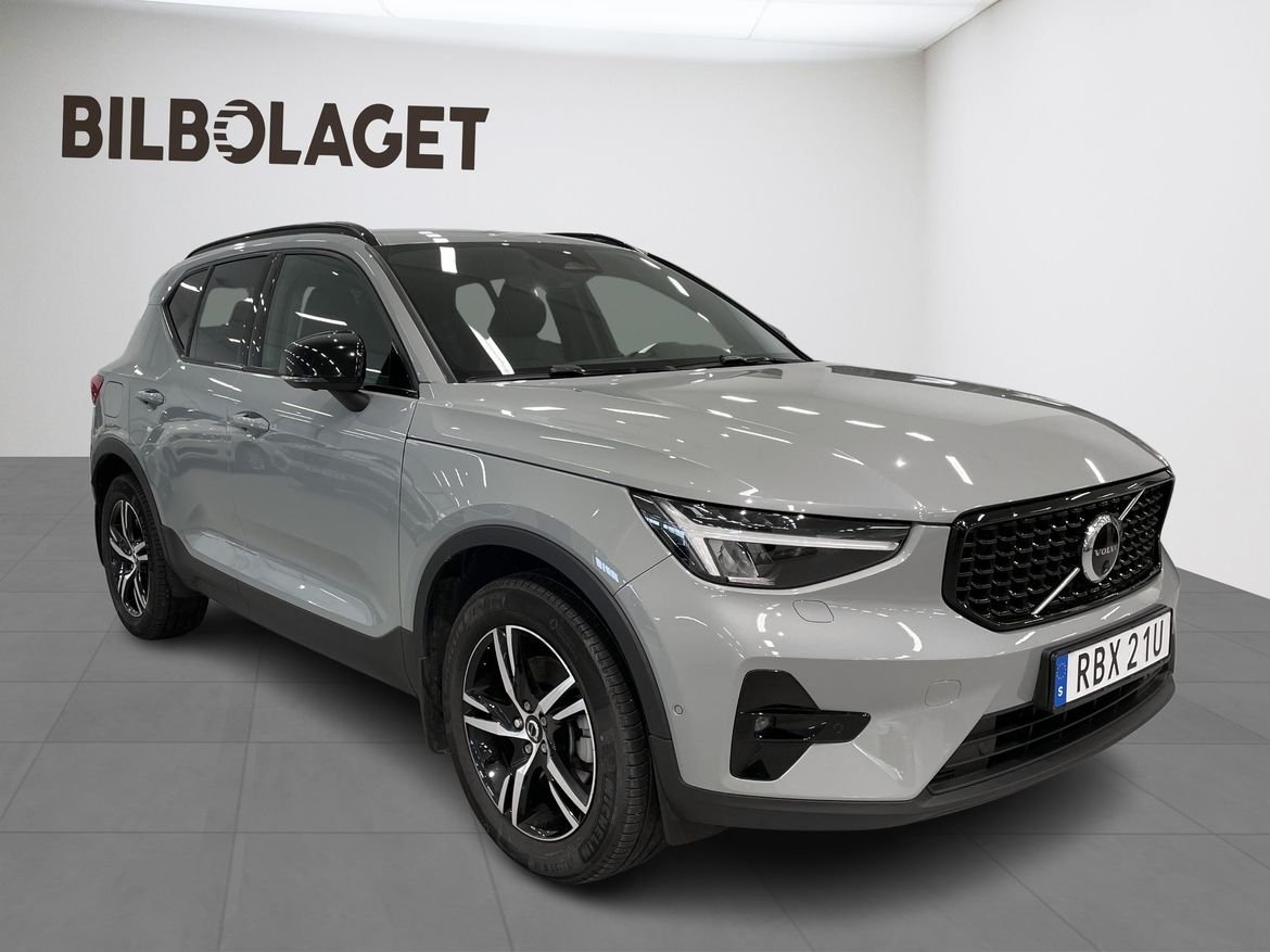 Volvo XC40 B3 FWD Bensin Plus Dark 2025, bild 5/9