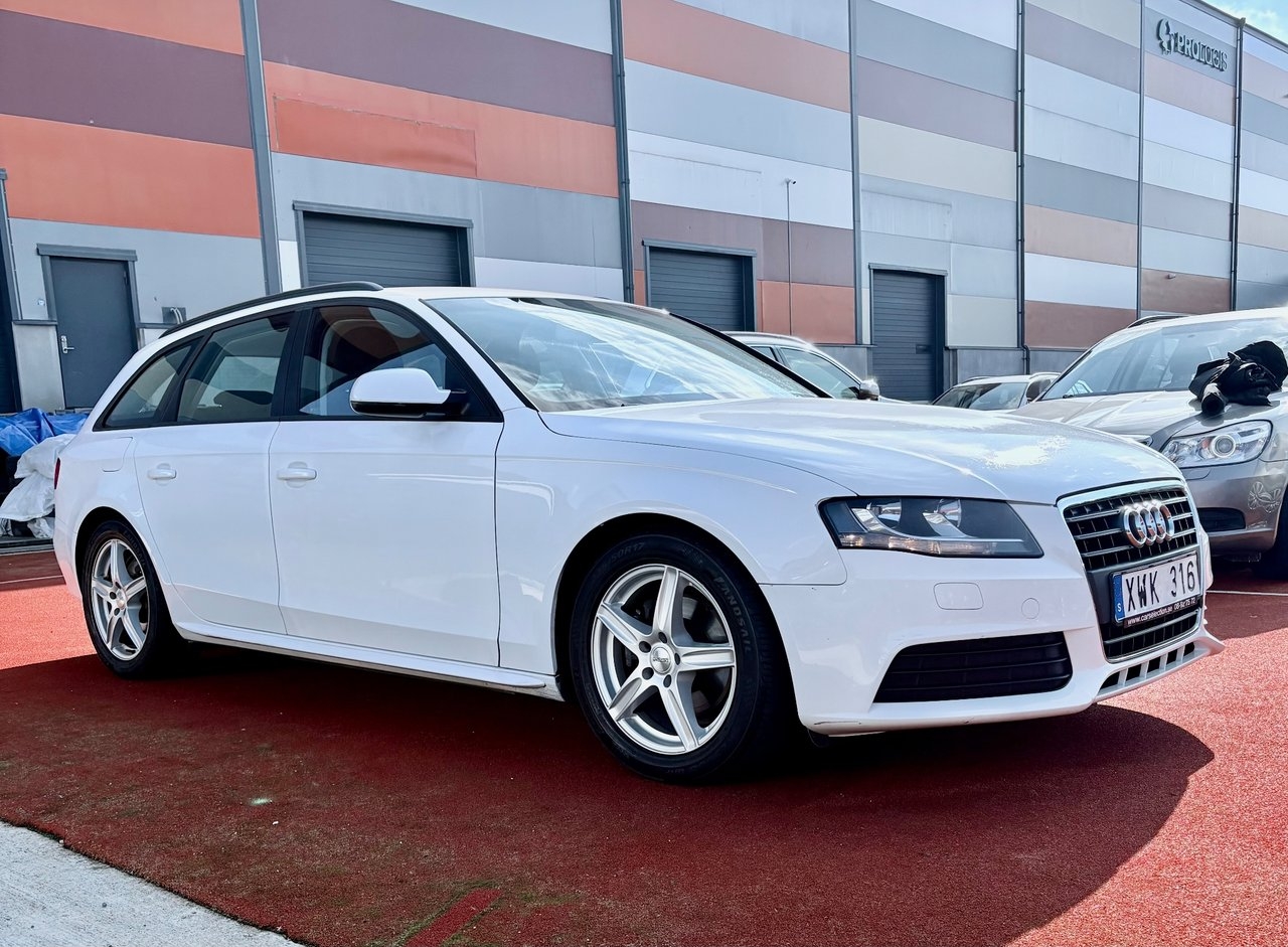 Audi A4 Avant 2.0 TDI DPF Base 2011, bild 2/9