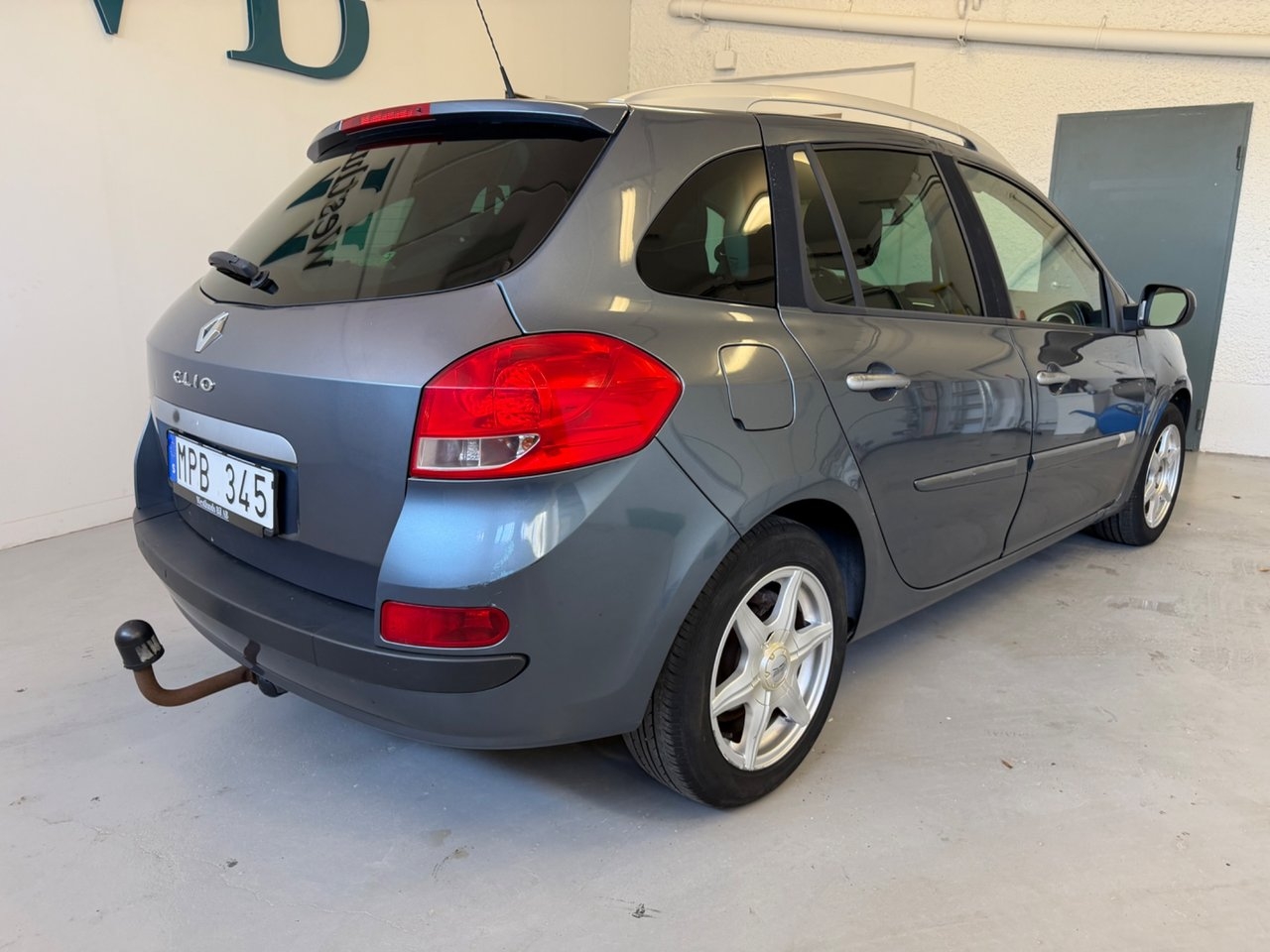 Renault Clio Sport Tourer 1.2 TCe 2010, bild 4/10