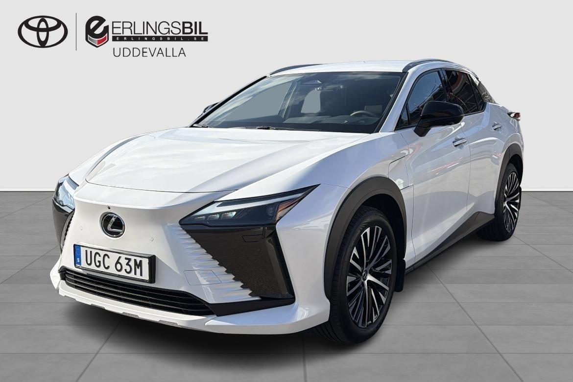 Lexus RZ