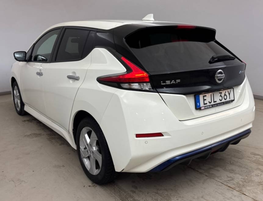 Nissan Leaf 40 KWH 150 HK AUTOMAT 2021, bild 5/10