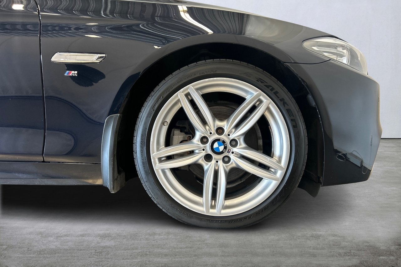BMW 520 d xDrive Touring M Sport 2017, photo 7/10