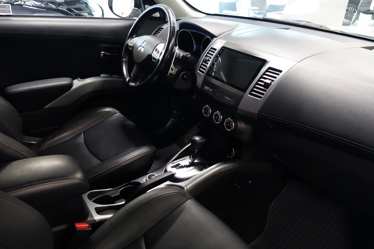 Mitsubishi Outlander 2010, bild 5/5