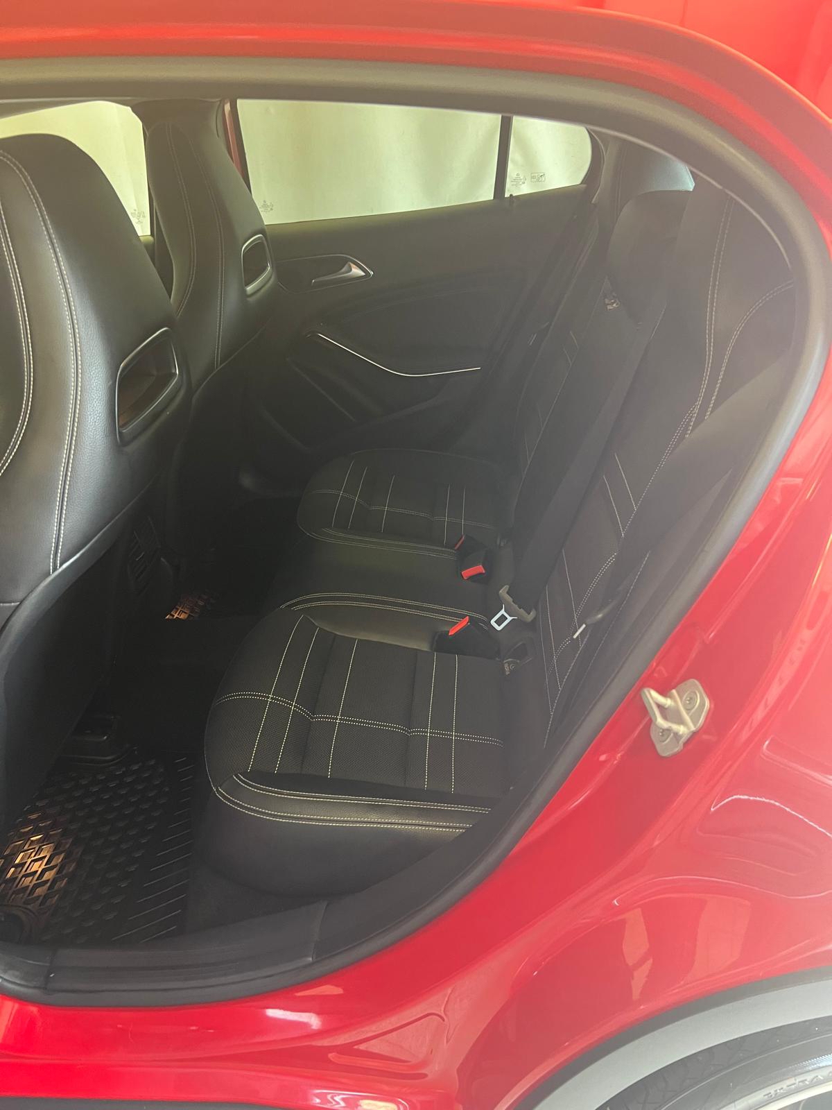 Mercedes-Benz GLA 200 CDI Manuell 2014, photo 4/8