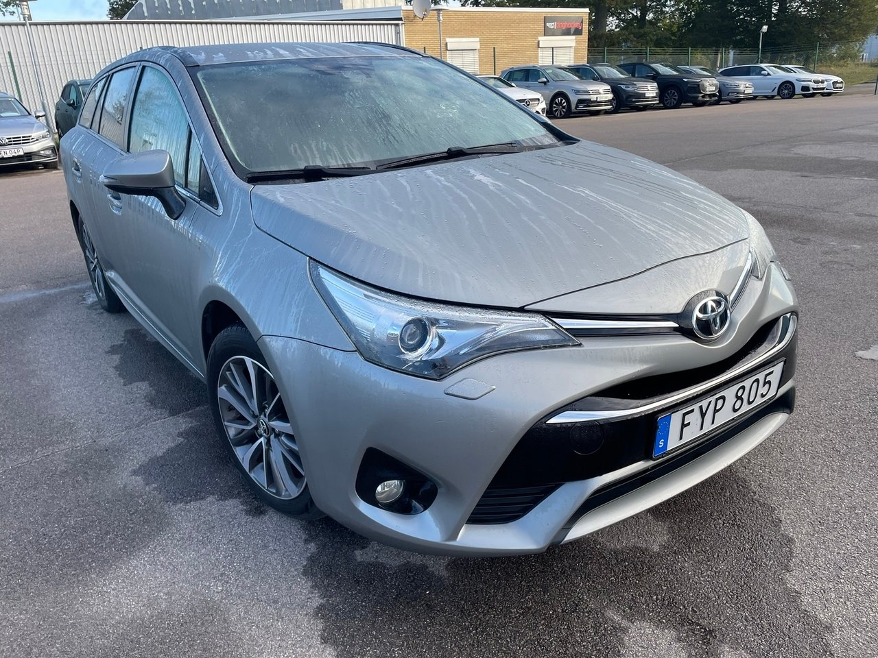 Toyota Avensis COMBI 2016, bild 2/5