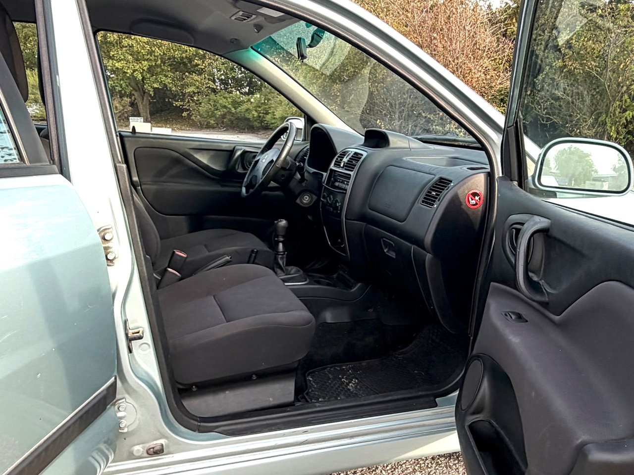 Mitsubishi Space Star 1.8 MPI 5Dr 2004, bild 6/7