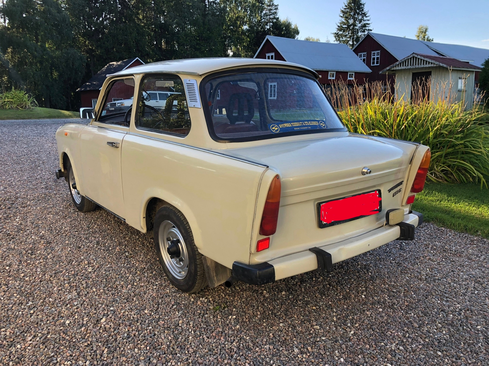 Trabant P 601 1988, photo 2/6