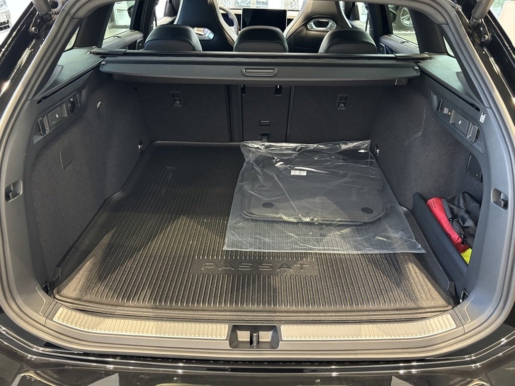 Volkswagen Passat 2026, bild 6/6