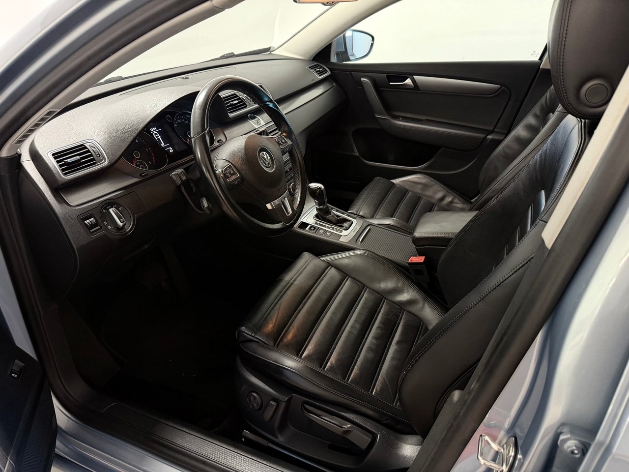 Volkswagen Passat 2013, bild 7/10