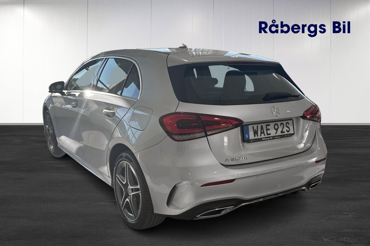 Mercedes-Benz A 250 e AMG, Värmare 2023, bild 5/10