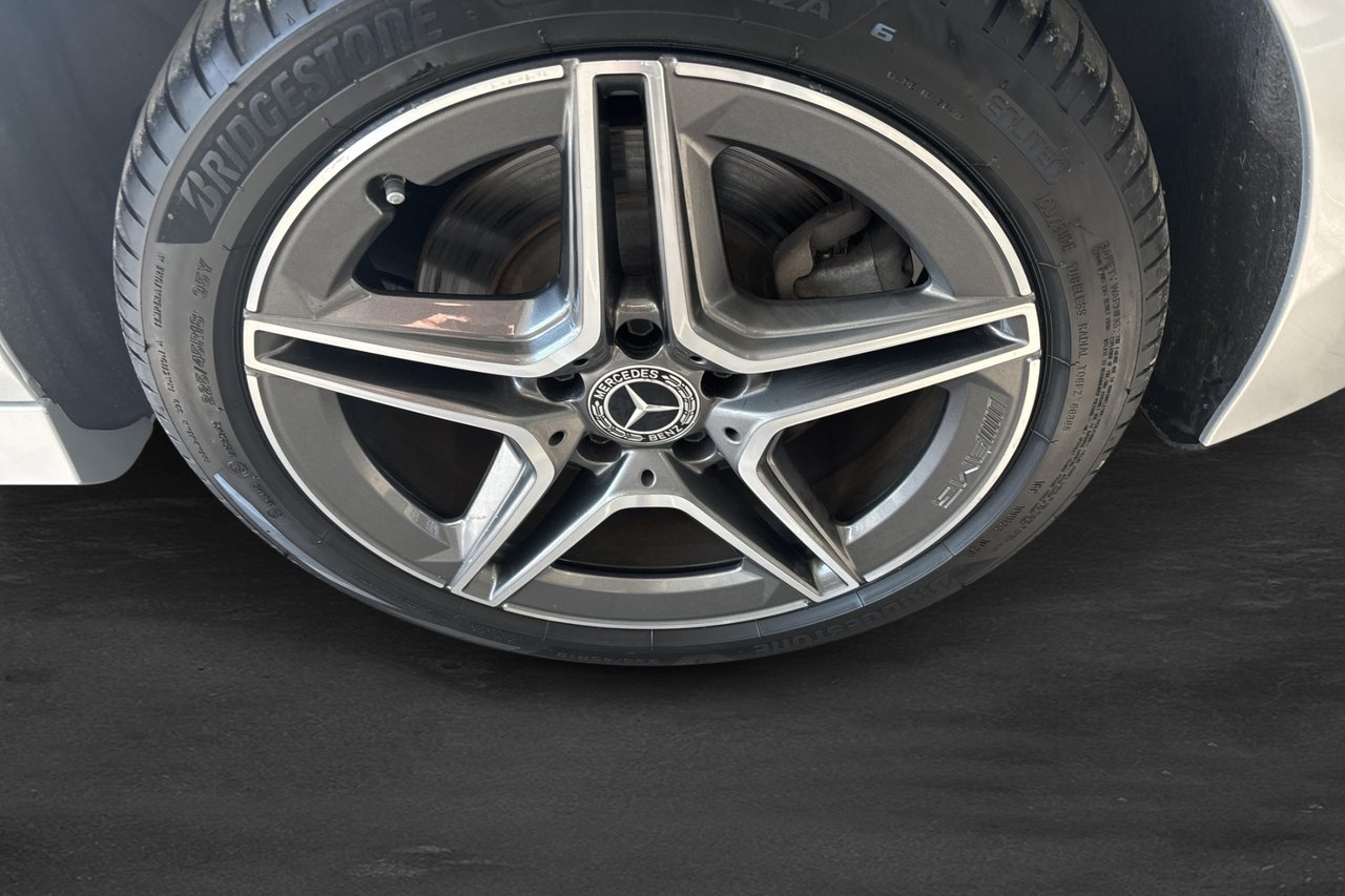 Mercedes-Benz A 250 e AMG, Värmare 2023, bild 6/10