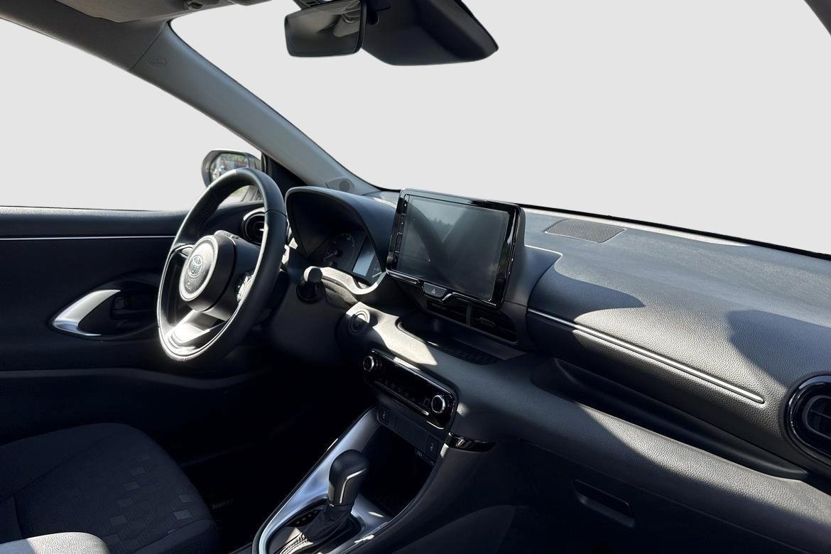 Toyota Yaris 2026, photo 6/10