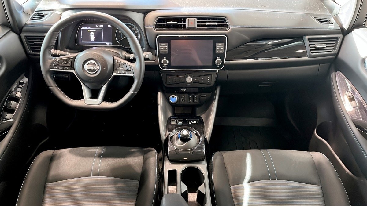 Nissan Leaf N-CONNECTA39 KWH 2022, bild 4/8