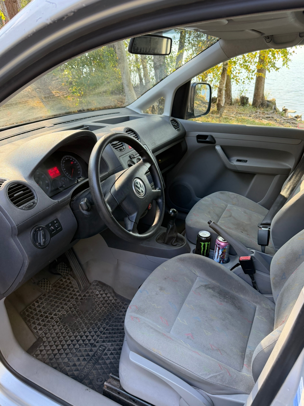 Volkswagen Caddy Skåpbil 1.6 Manuell 2005, bild 6/7