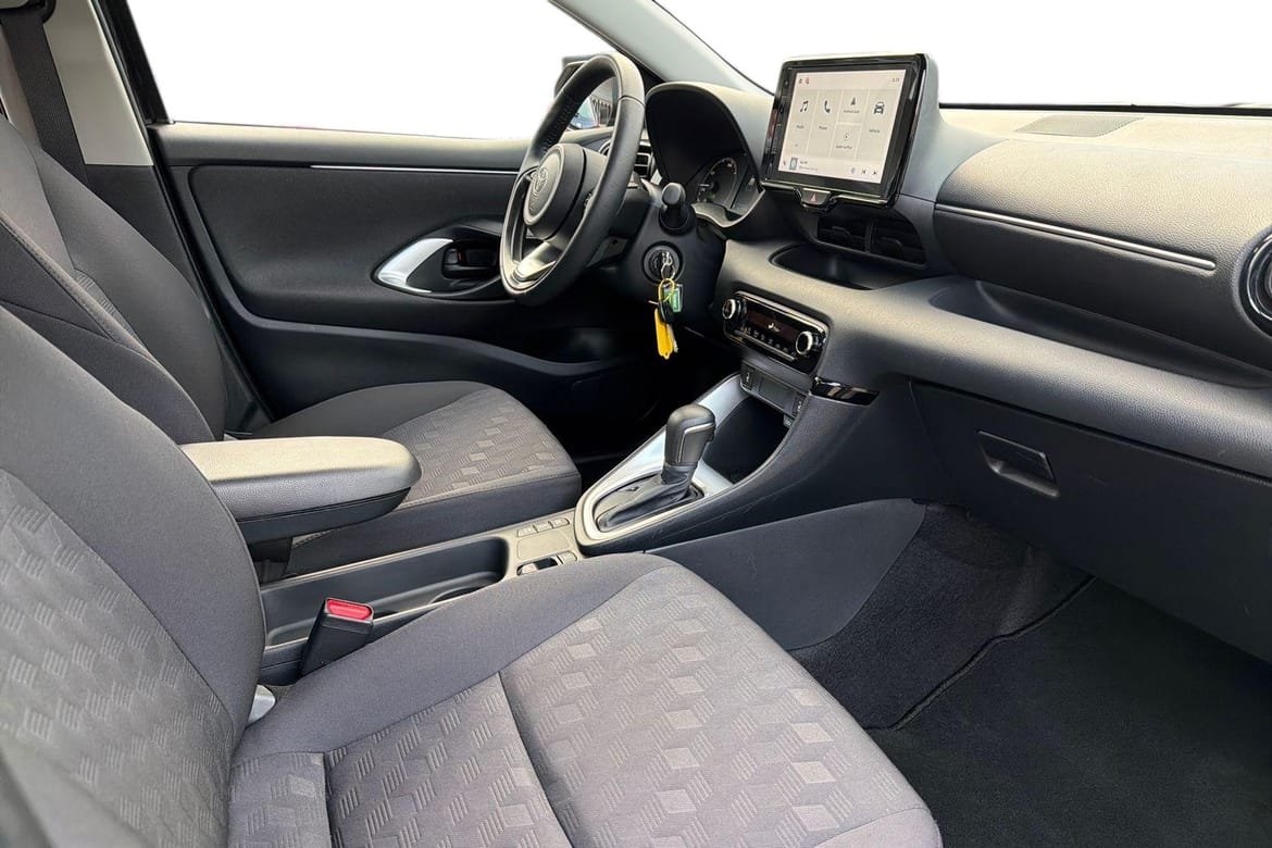Toyota Yaris 2026, bild 7/10