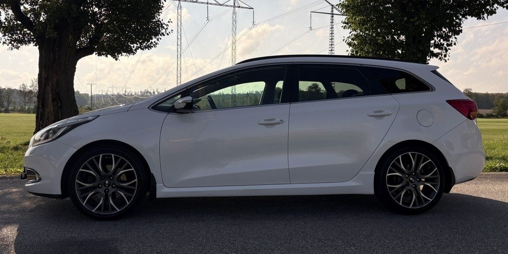 Kia Ceed 2015, bild 2/10